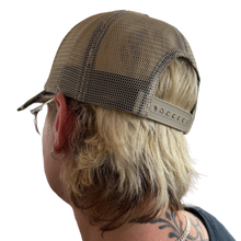 Load image into Gallery viewer, &quot;DARCY&quot; TRUCKER HAT

